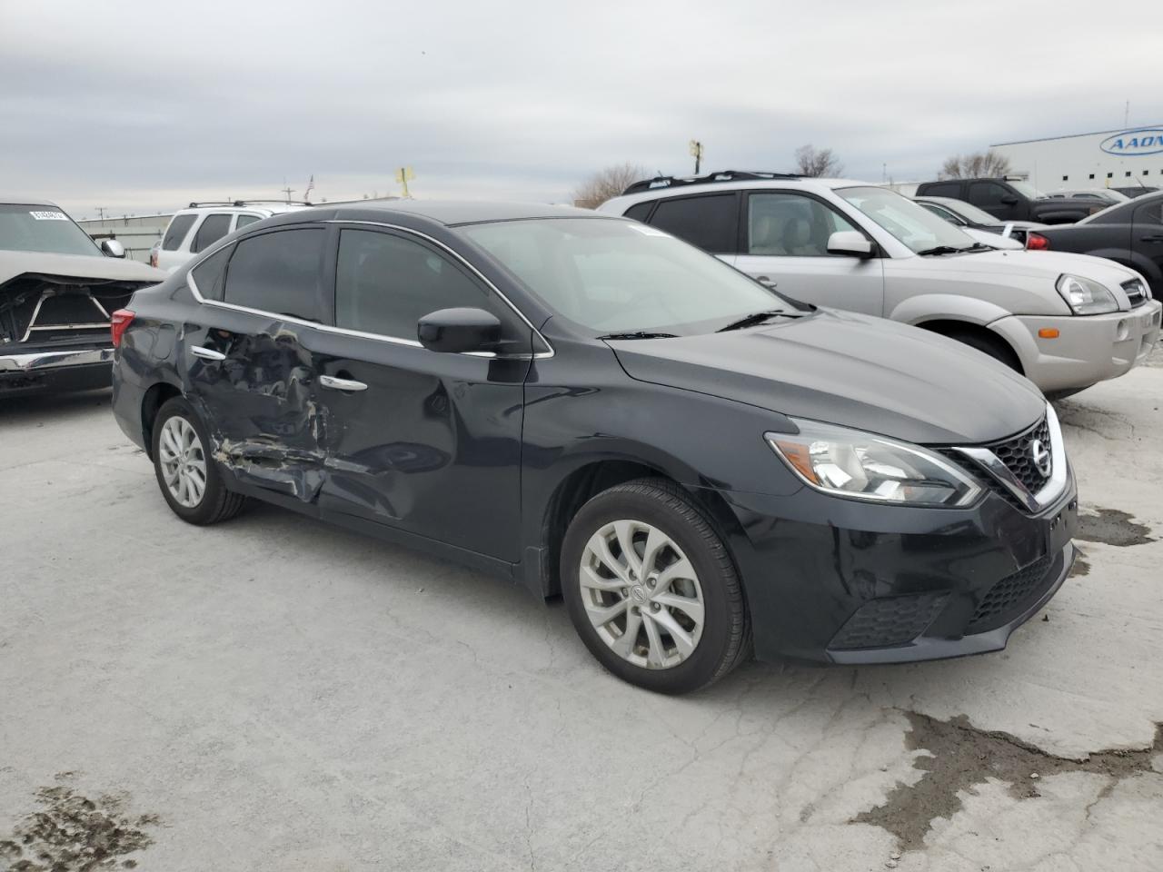 VIN 3N1AB7AP8KL605234 2019 NISSAN SENTRA no.4