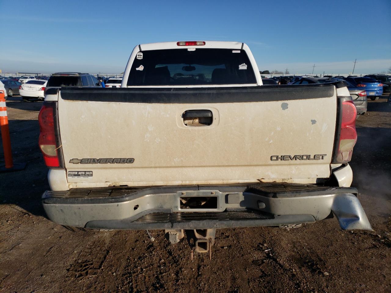 2005 Chevrolet Silverado - Image 6