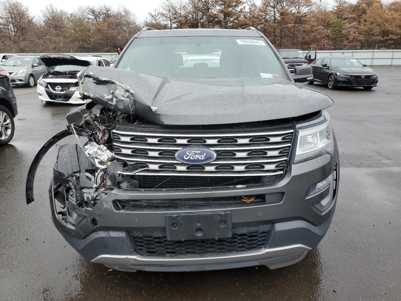 1FM5K8DH2HGB75556 2017 Ford Explorer Xlt