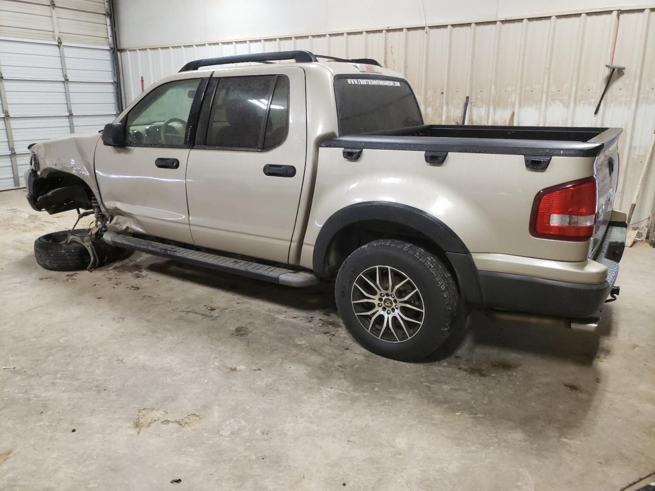 2007 Ford Explorer - Image 2