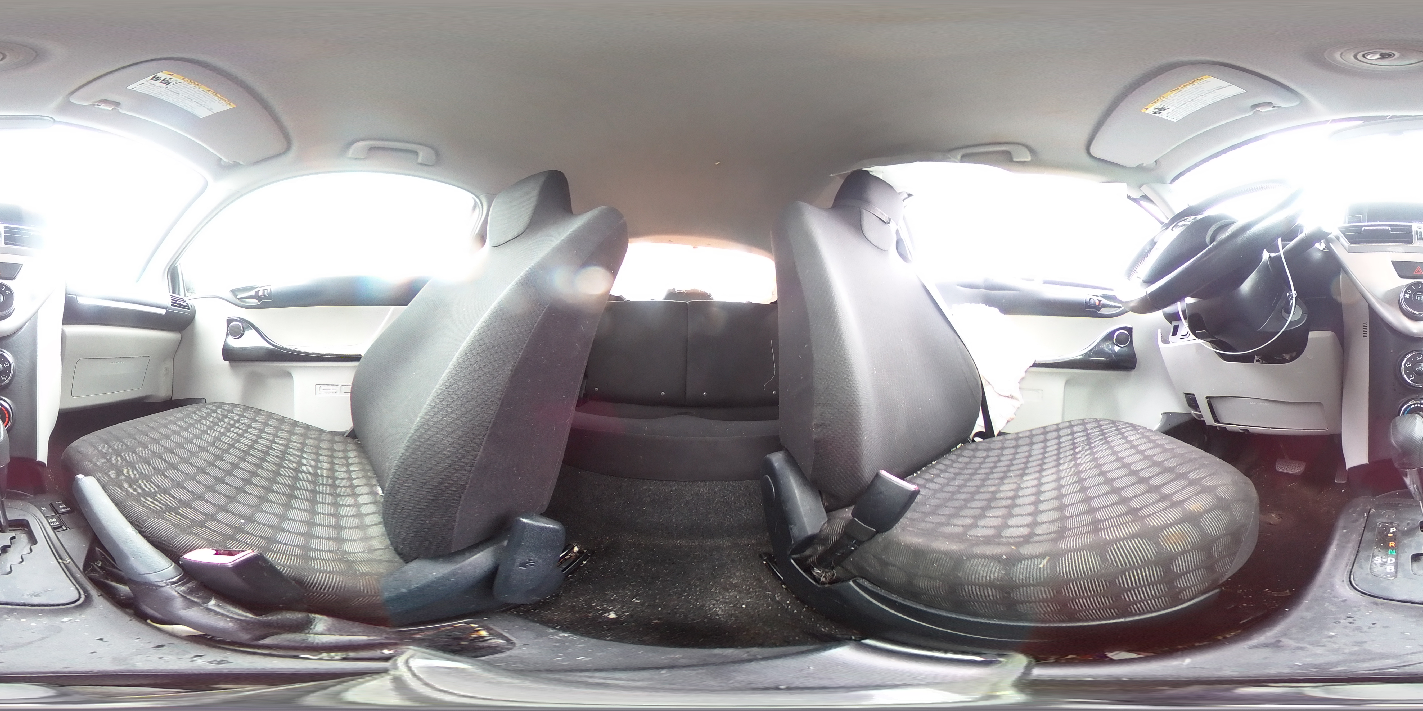 2012 Toyota iQ - Image 13