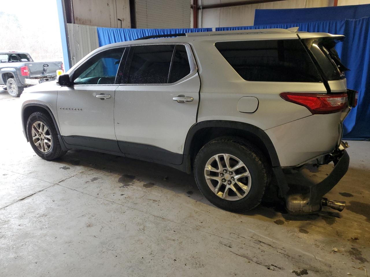 1GNEVGKW6JJ233501 2018 Chevrolet Traverse Lt