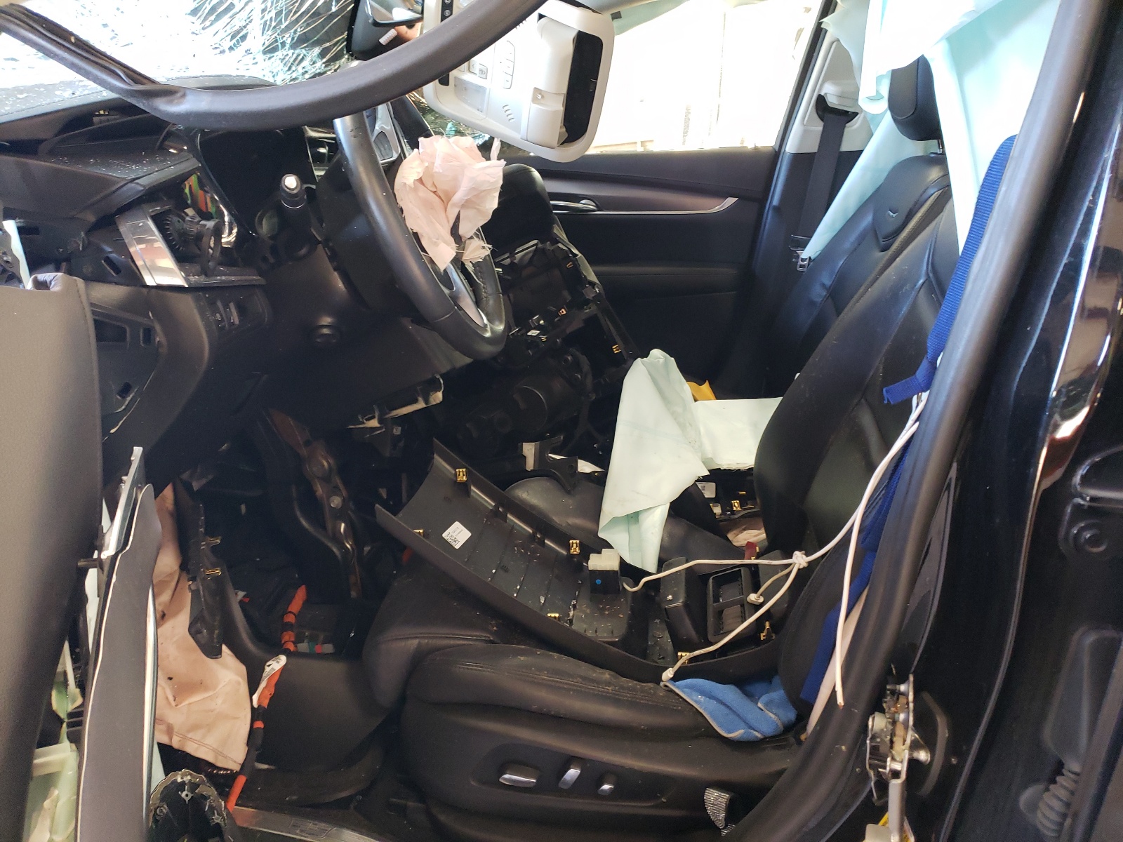 1GYKNDRS1HZ120462 2017 Cadillac Xt5 Luxury