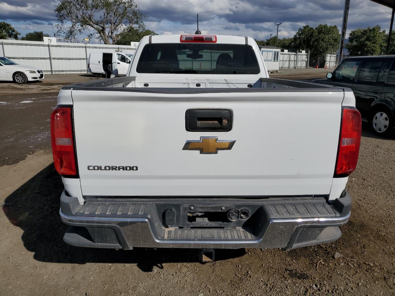 1GCHSBEA2H1328956 2017 Chevrolet Colorado