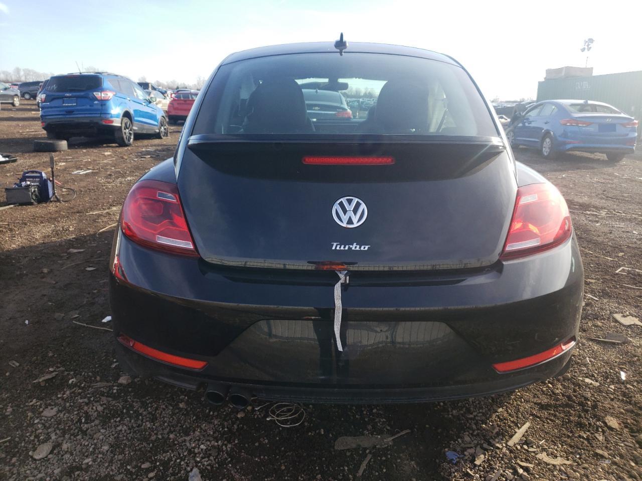 2018 Volkswagen Beetle S VIN: 3VWFD7AT7JM700710 Lot: 78093013