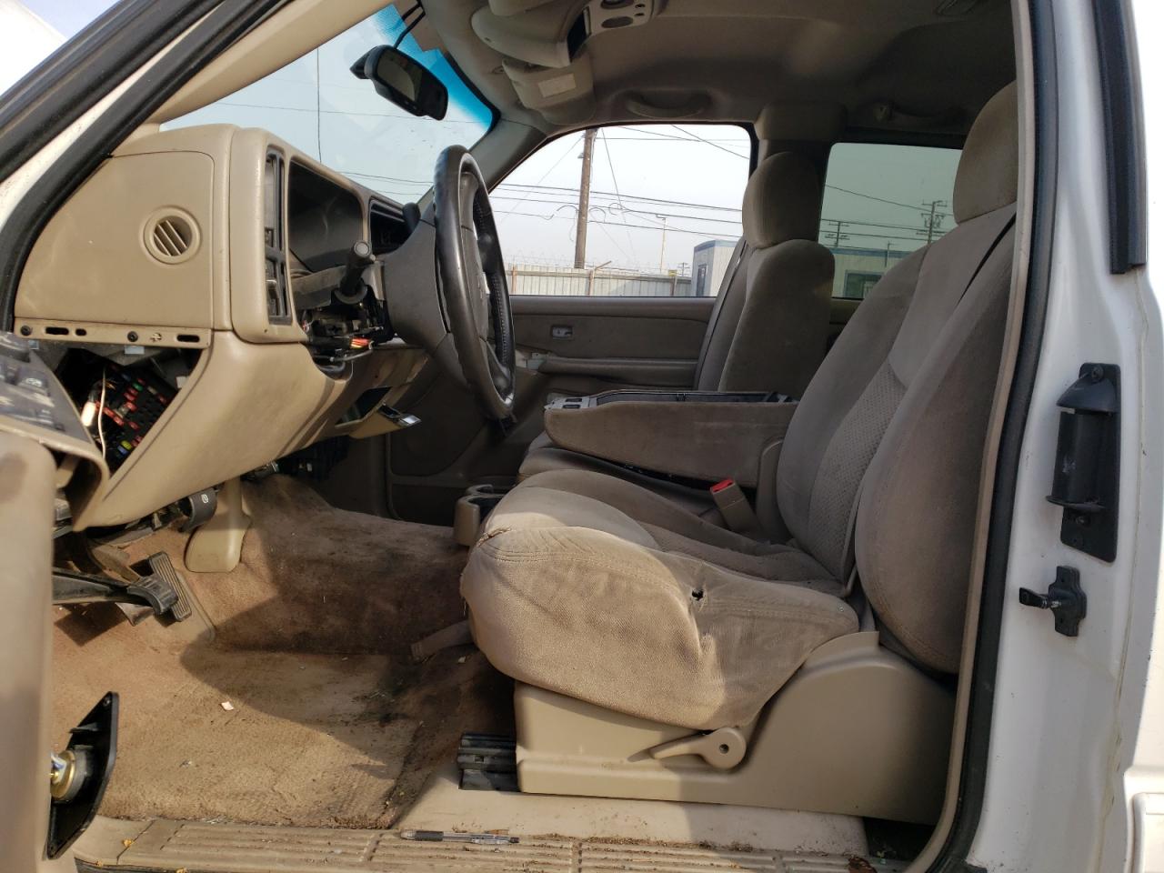 2003 Chevrolet Silverado - Image 7