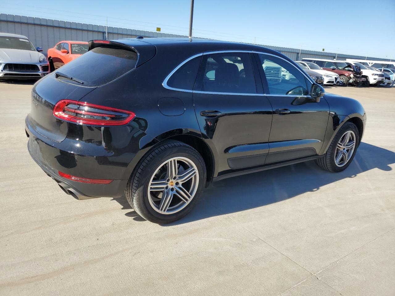 2017 Porsche Macan S VIN: WP1AB2A52HLB11176 Lot: 78423673