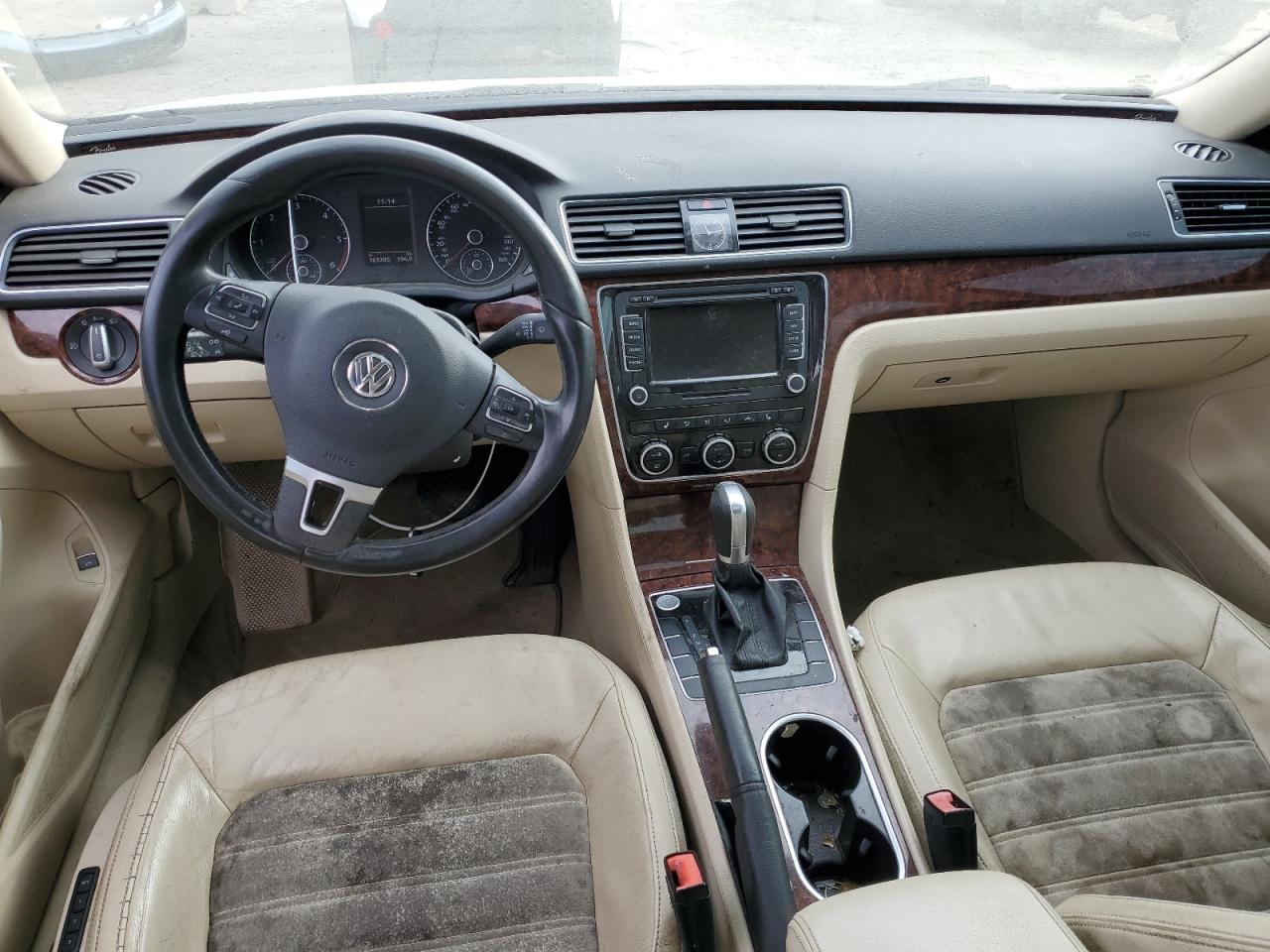 2013 Volkswagen Passat Sel VIN: 1VWCN7A30DC065349 Lot: 80077033