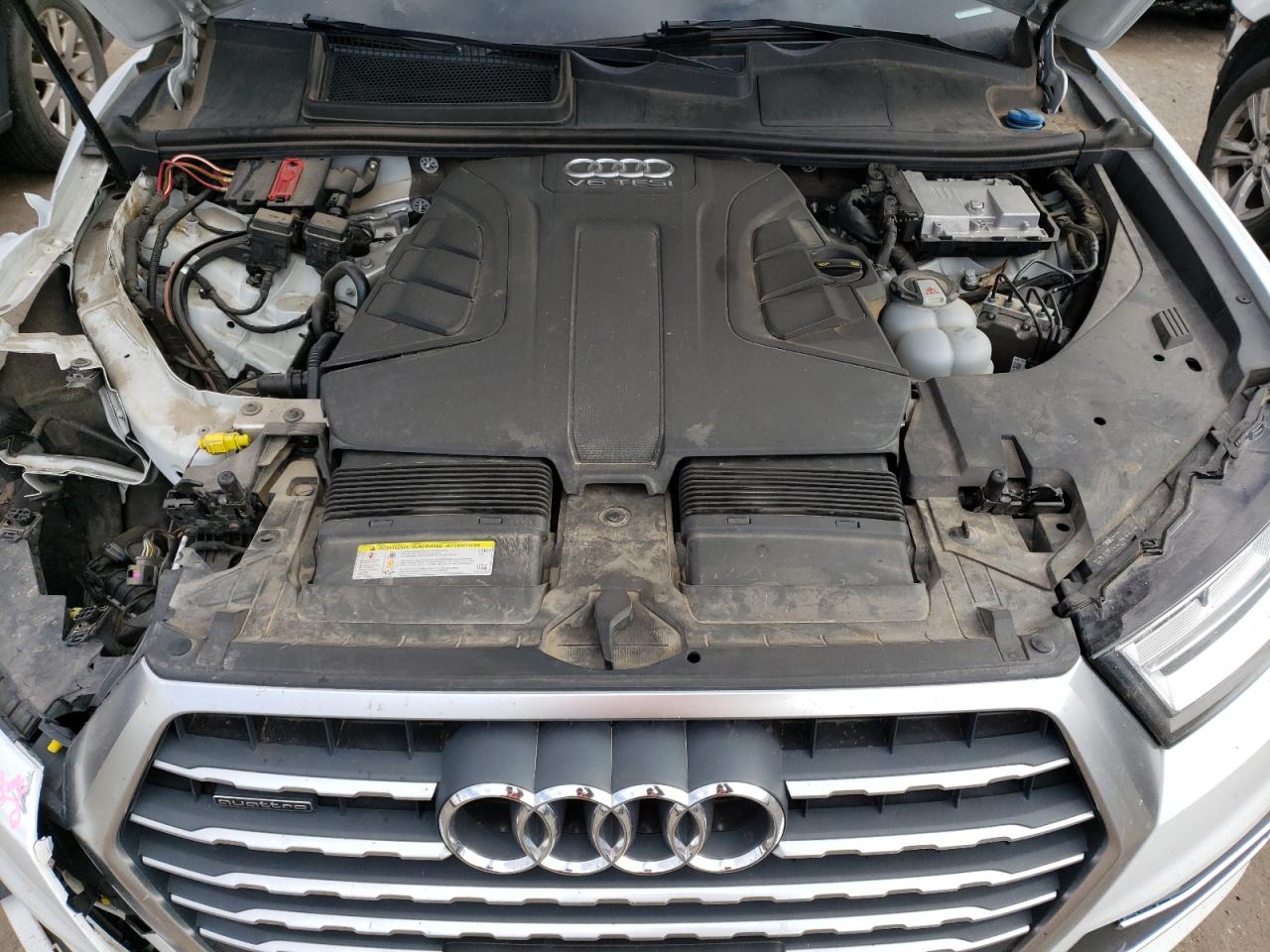 WA1LAAF74JD021751 2018 Audi Q7 Premium Plus