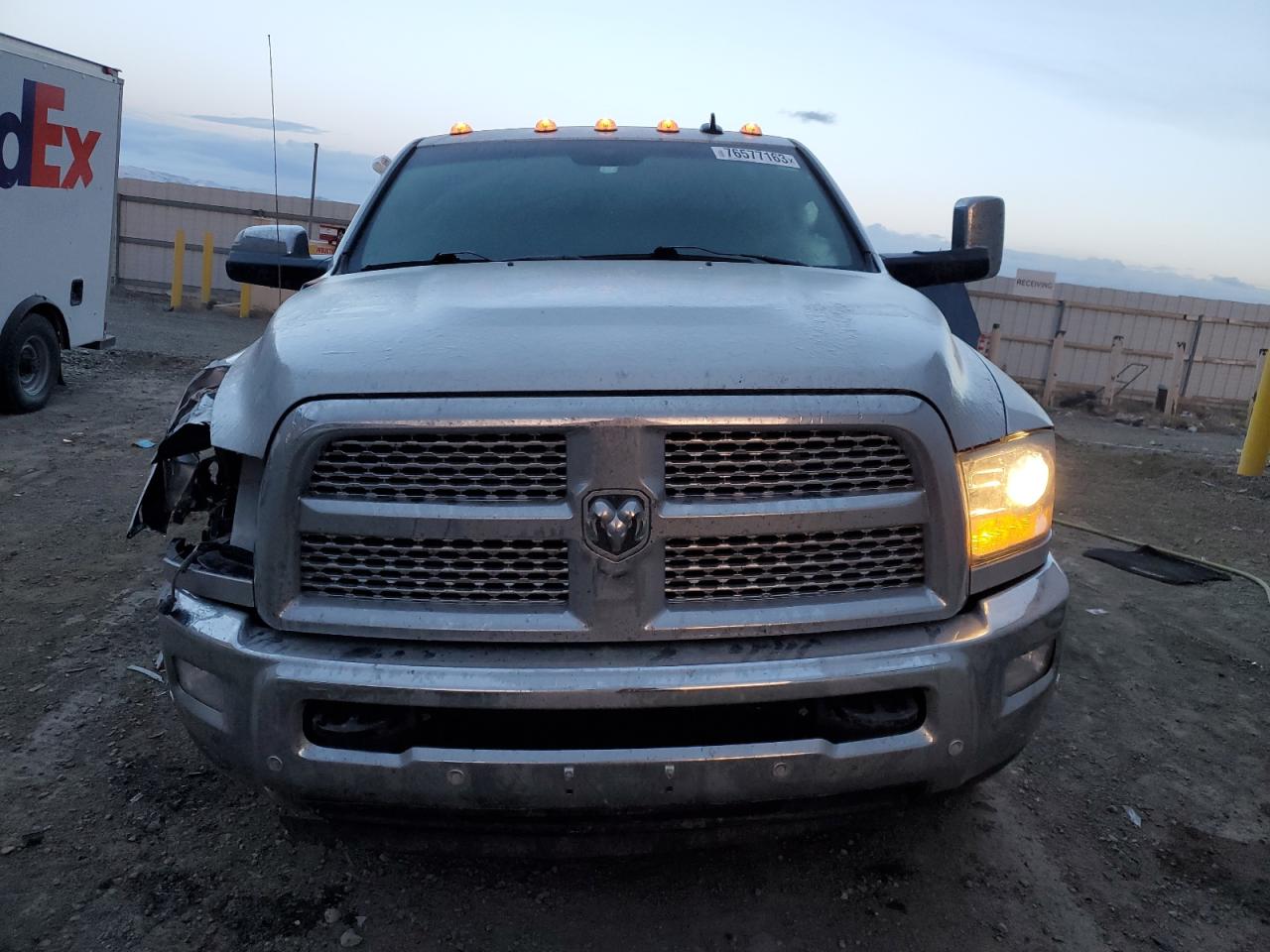 3C63RRJL4JG140881 2018 Ram 3500 Laramie