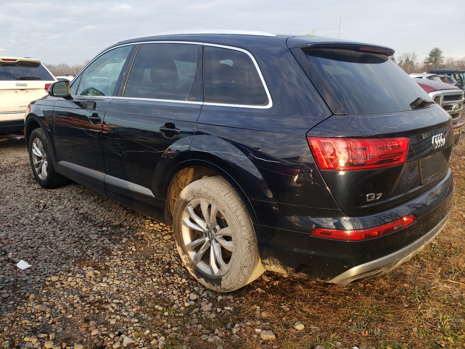 WA1LAAF75HD052128 2017 Audi Q7 Premium Plus