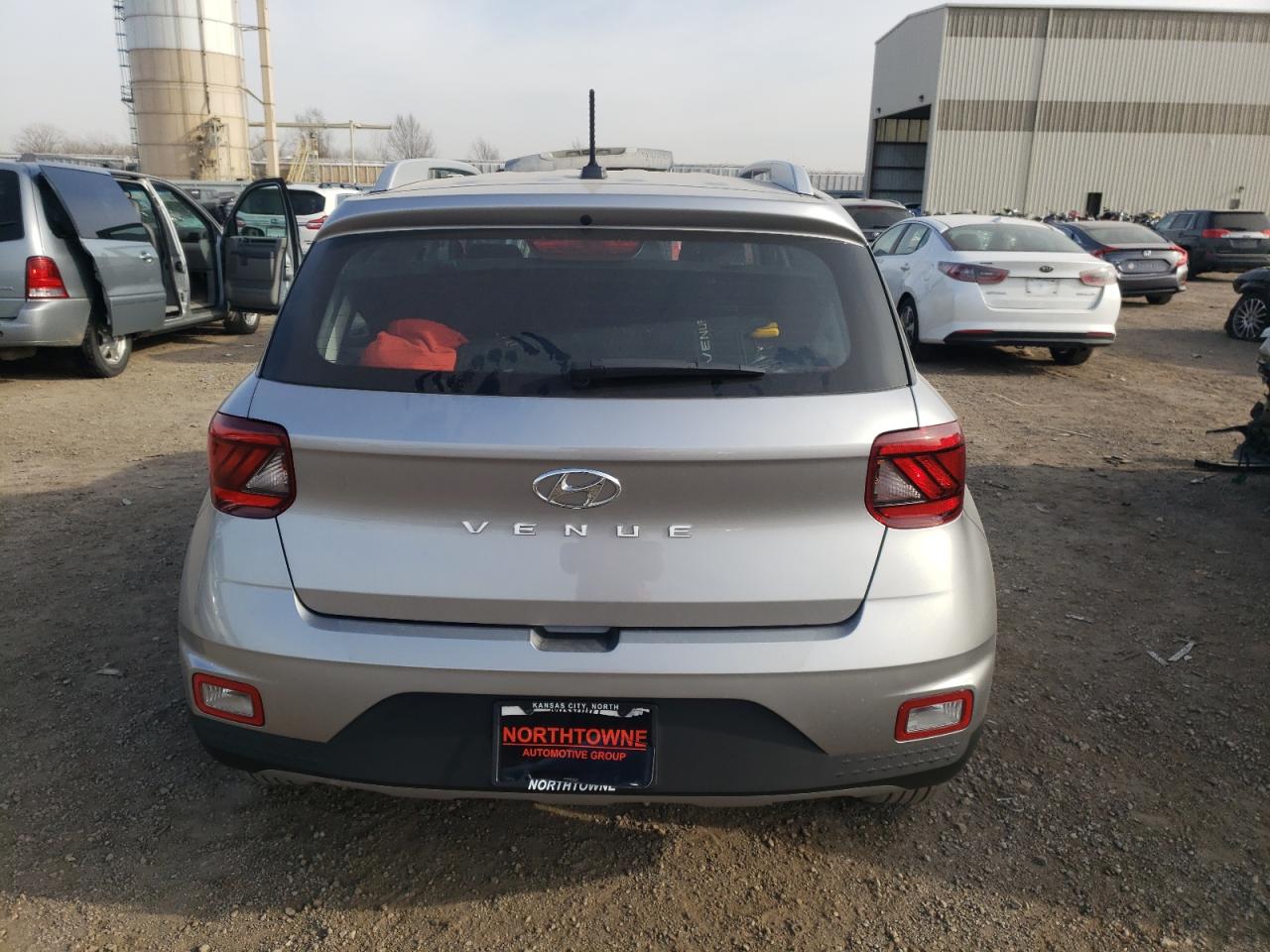 2024 Hyundai Venue Sel VIN: KMHRC8A3XRU285197 Lot: 80549913