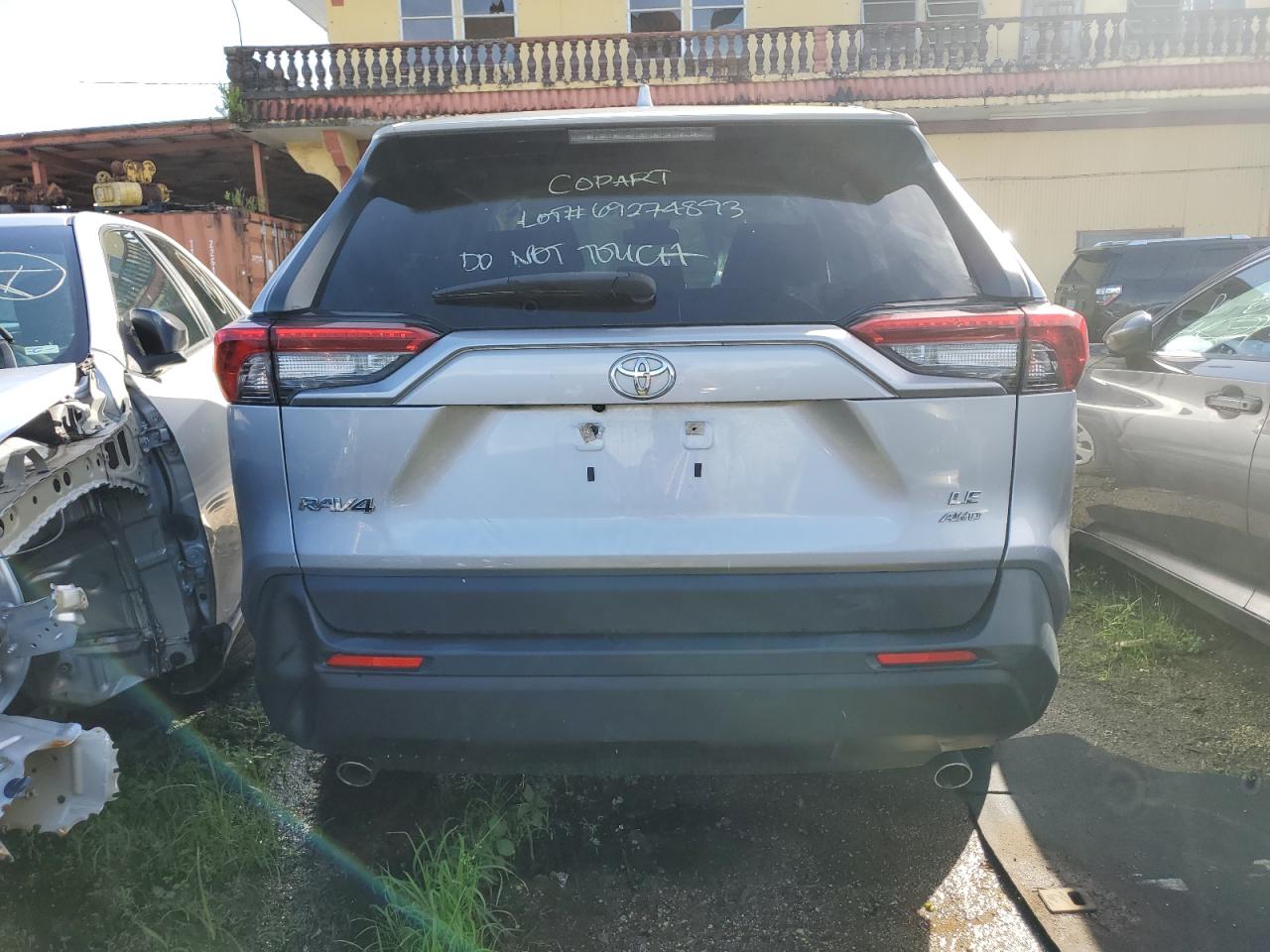 2019 Toyota Rav4 Le VIN: JTMF1RFV3KD034704 Lot: 69274893