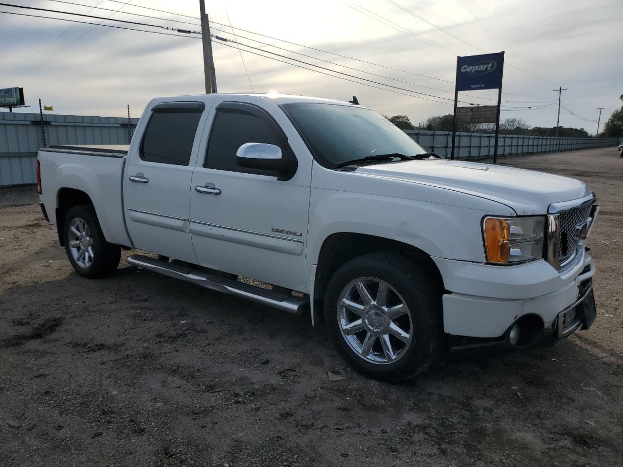 2011 GMC Sierra K1500 Denali VIN: 3GTP2XE29BG316992 Lot: 78565803