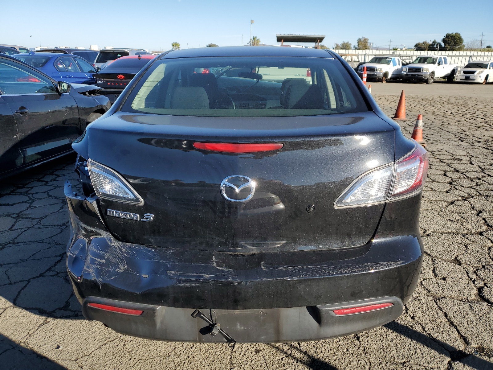 JM1BL1UGXB1490036 2011 Mazda 3 I