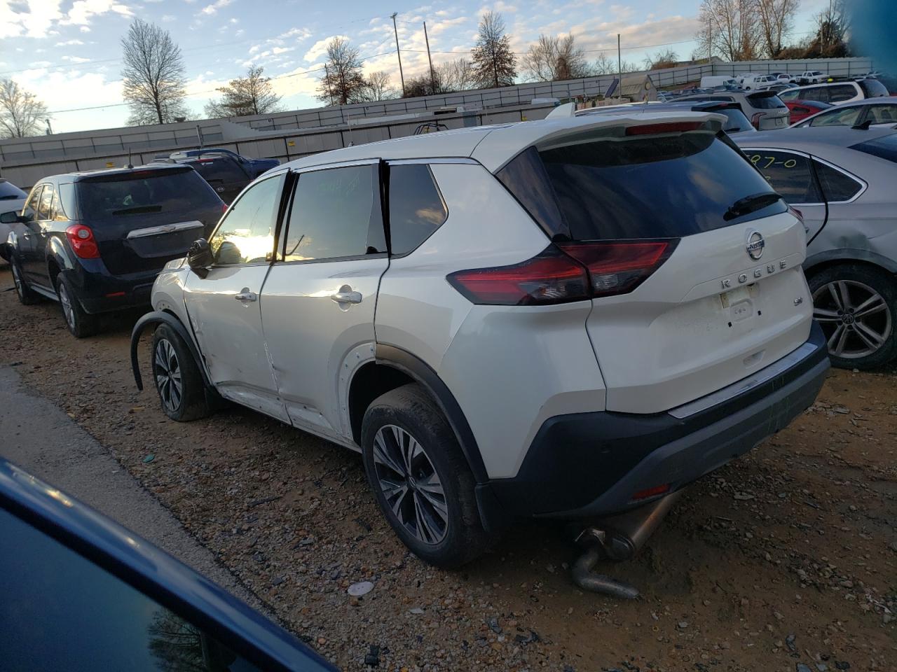 2021 Nissan Rogue Sv VIN: 5N1AT3BA5MC823252 Lot: 81679213