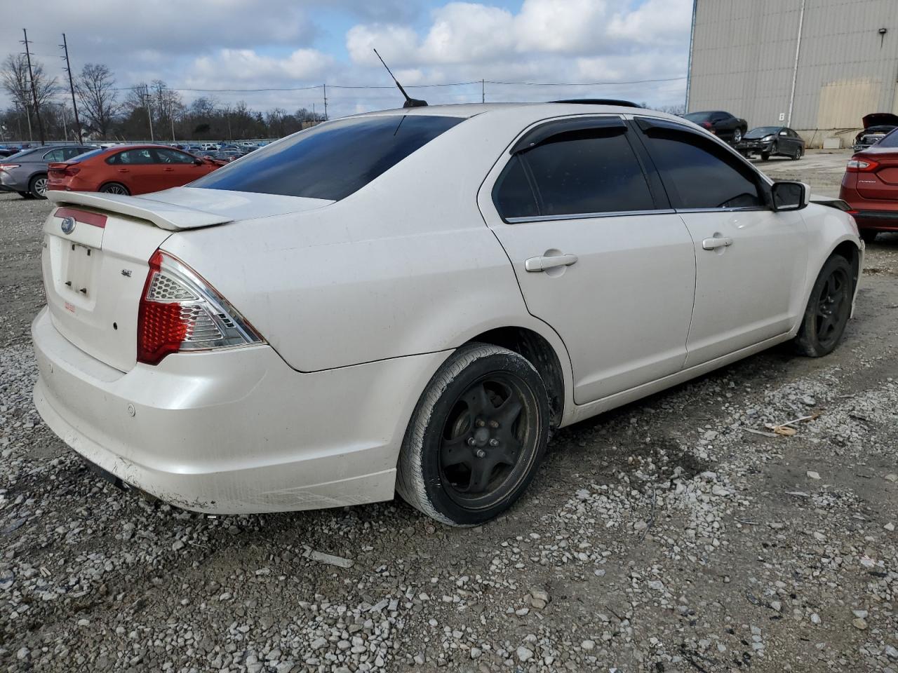 2011 Ford Fusion Se VIN: 3FAHP0HA3BR126745 Lot: 81133923