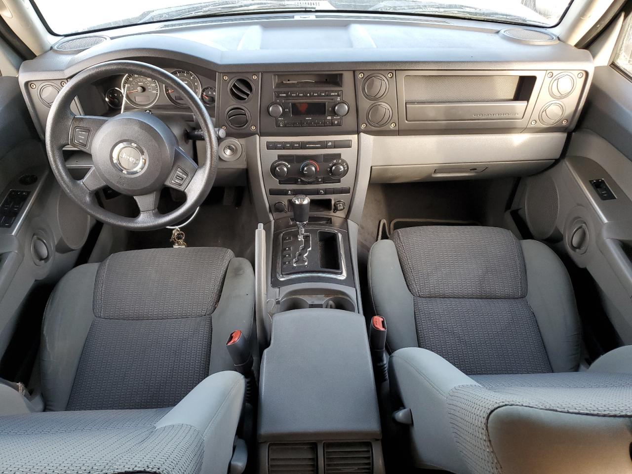 2007 Jeep Commander - Image 8