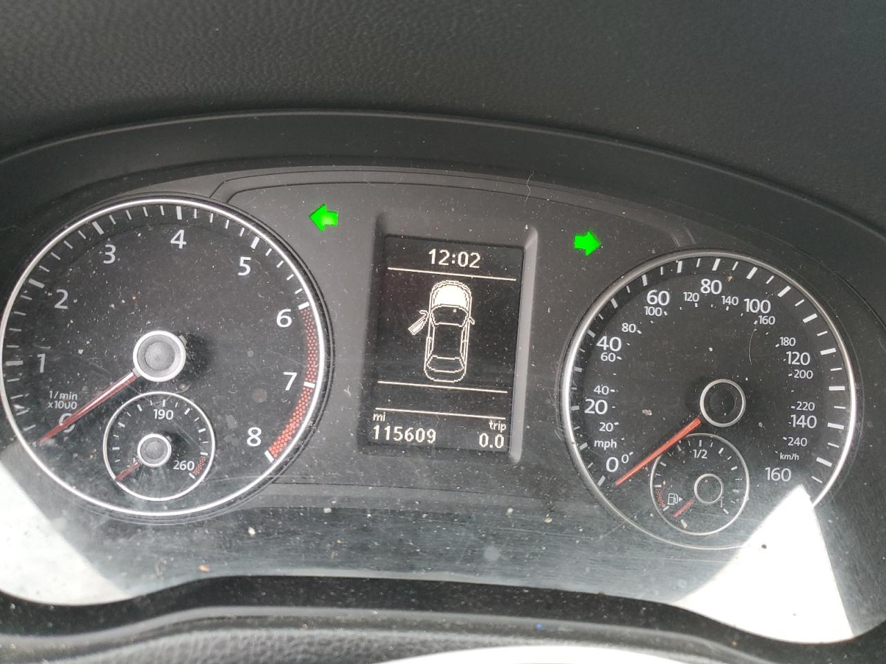 2014 Volkswagen Passat Sel VIN: 1VWCT7A32EC044381 Lot: 82102603