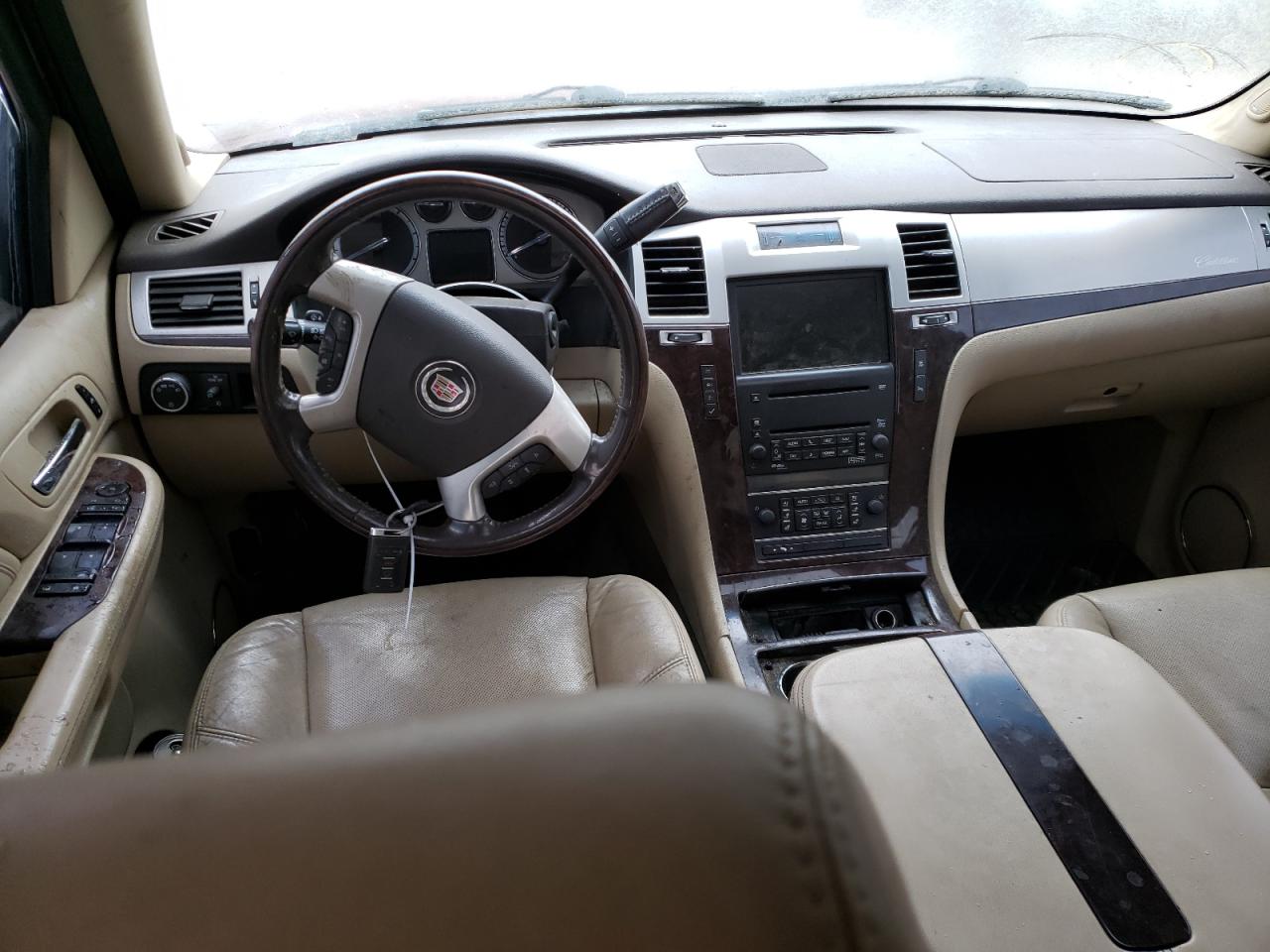 2009 Cadillac Escalade - Image 8
