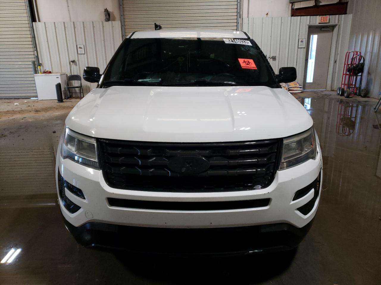 2016 Ford Explorer - Image 5
