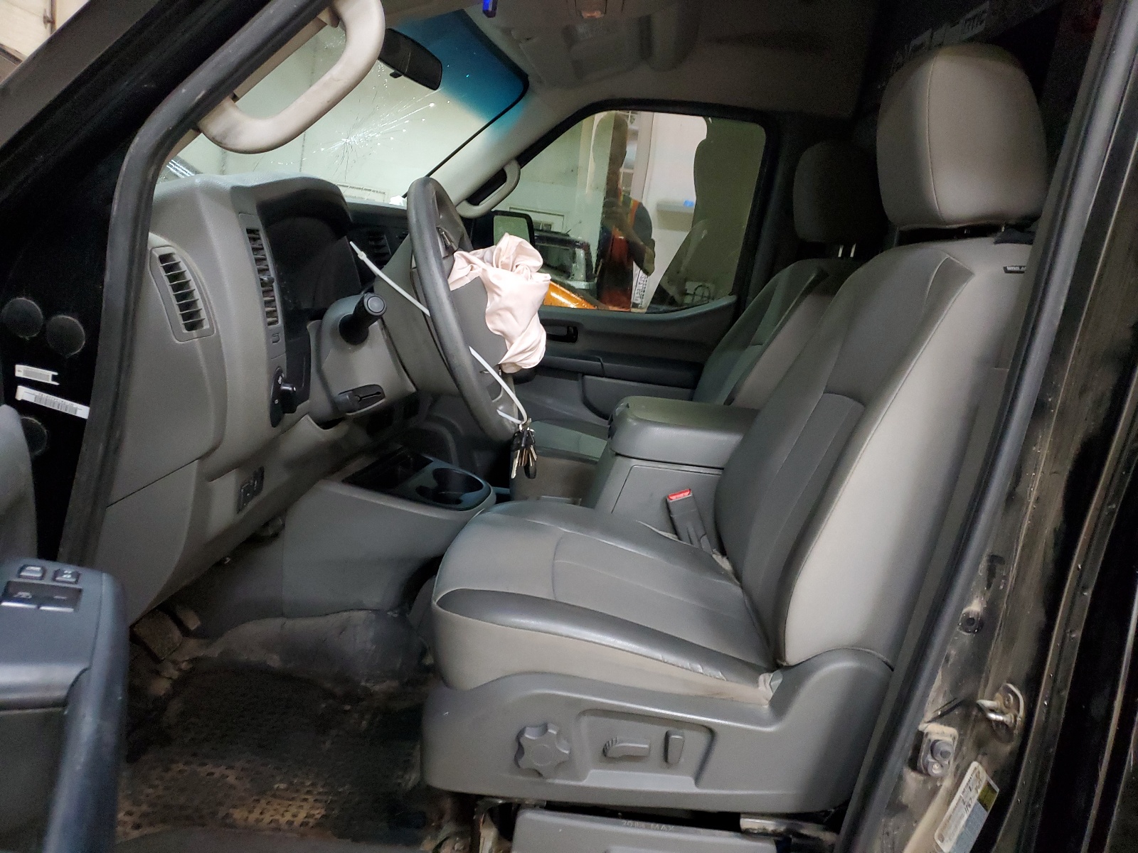 1N6BF0LY3DN106778 2013 Nissan Nv 2500