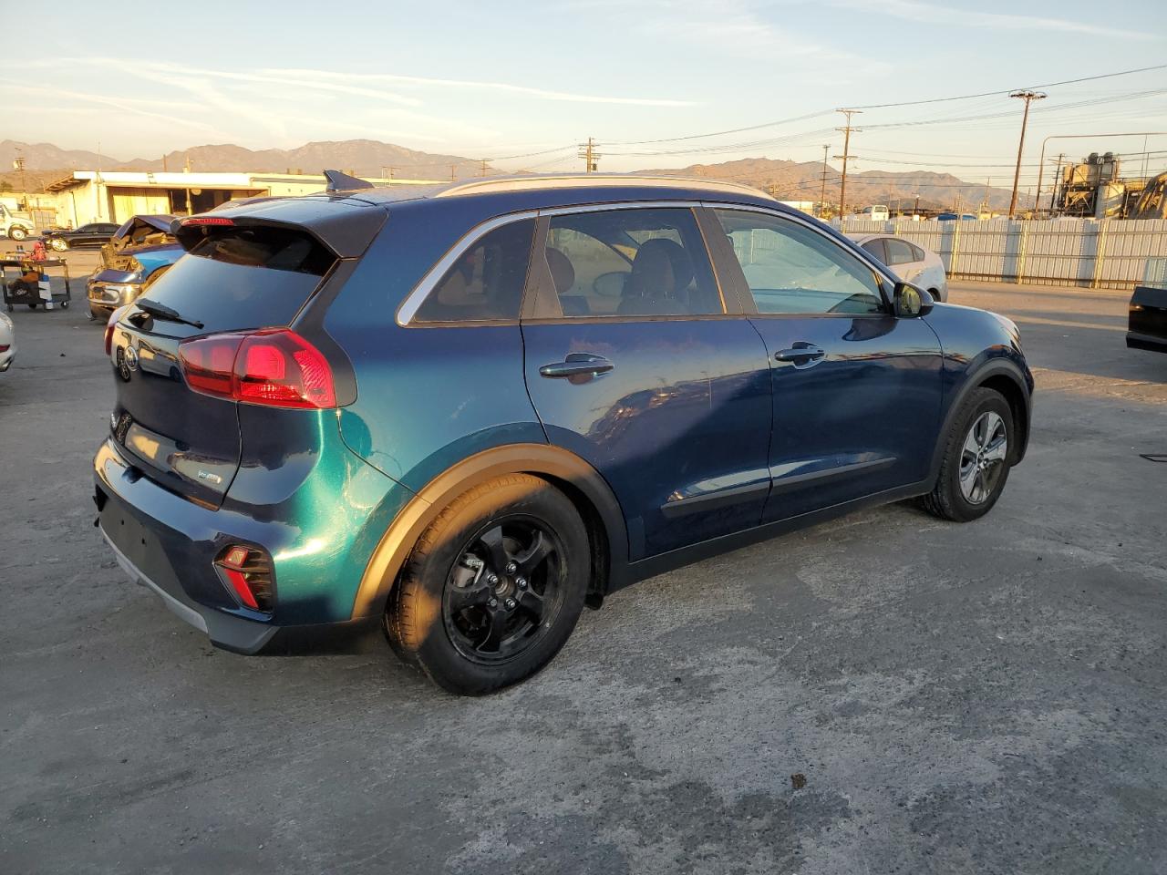 2020 Kia Niro Lx VIN: KNDCB3LC2L5423281 Lot: 79555113