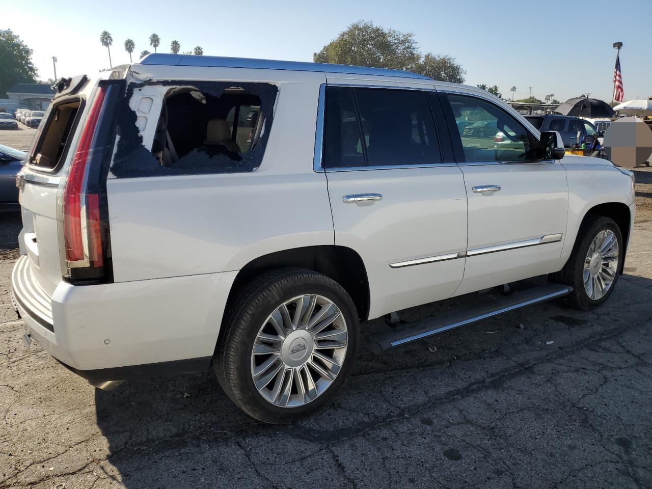 2018 Cadillac Escalade Platinum VIN: 1GYS4DKJ4JR290731 Lot: 79323563