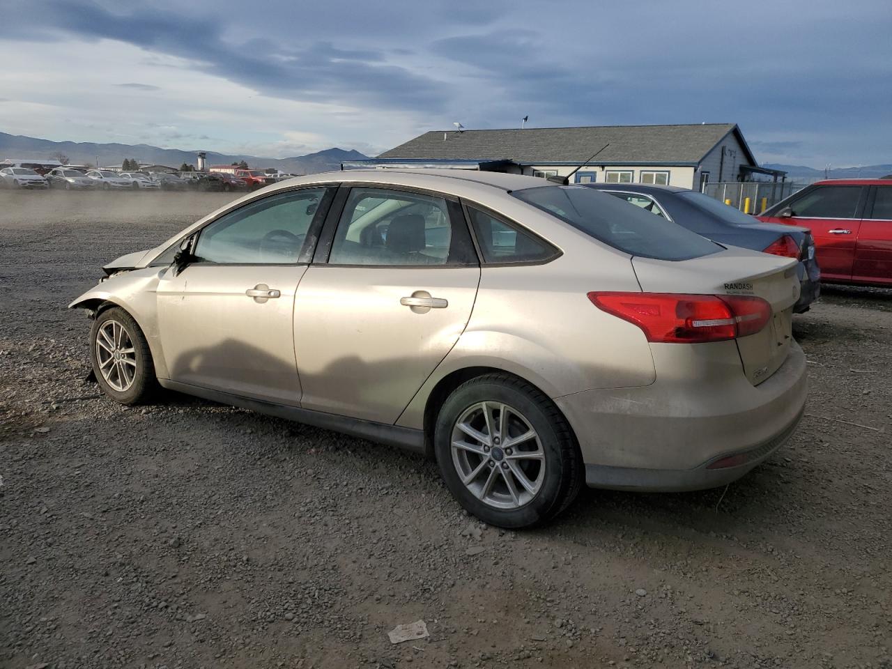 2018 Ford Focus Se VIN: 1FADP3F24JL327269 Lot: 81620043