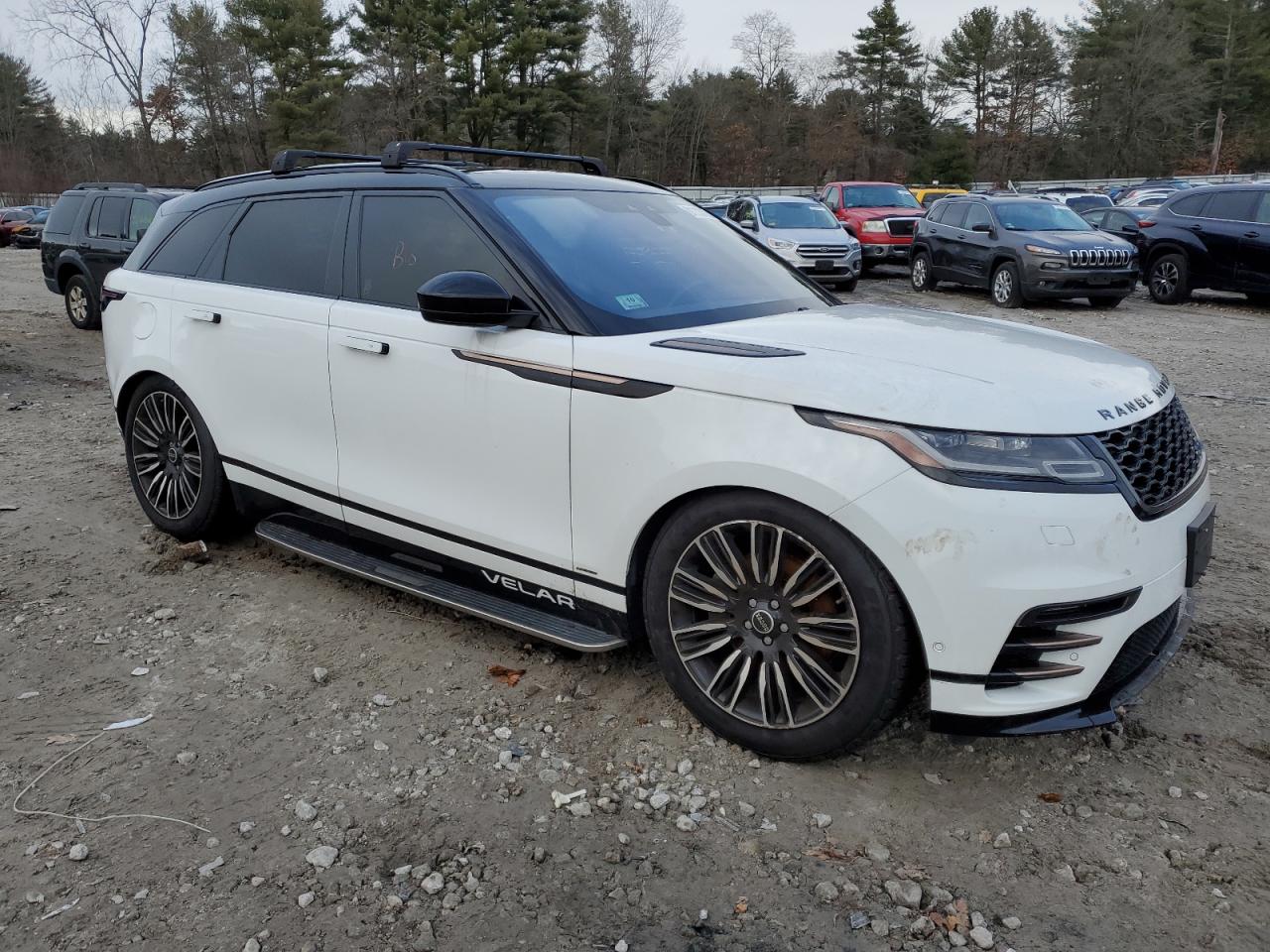 SALYL2FV1KA213733 2019 Land Rover Range Rover Velar R-Dynamic Se