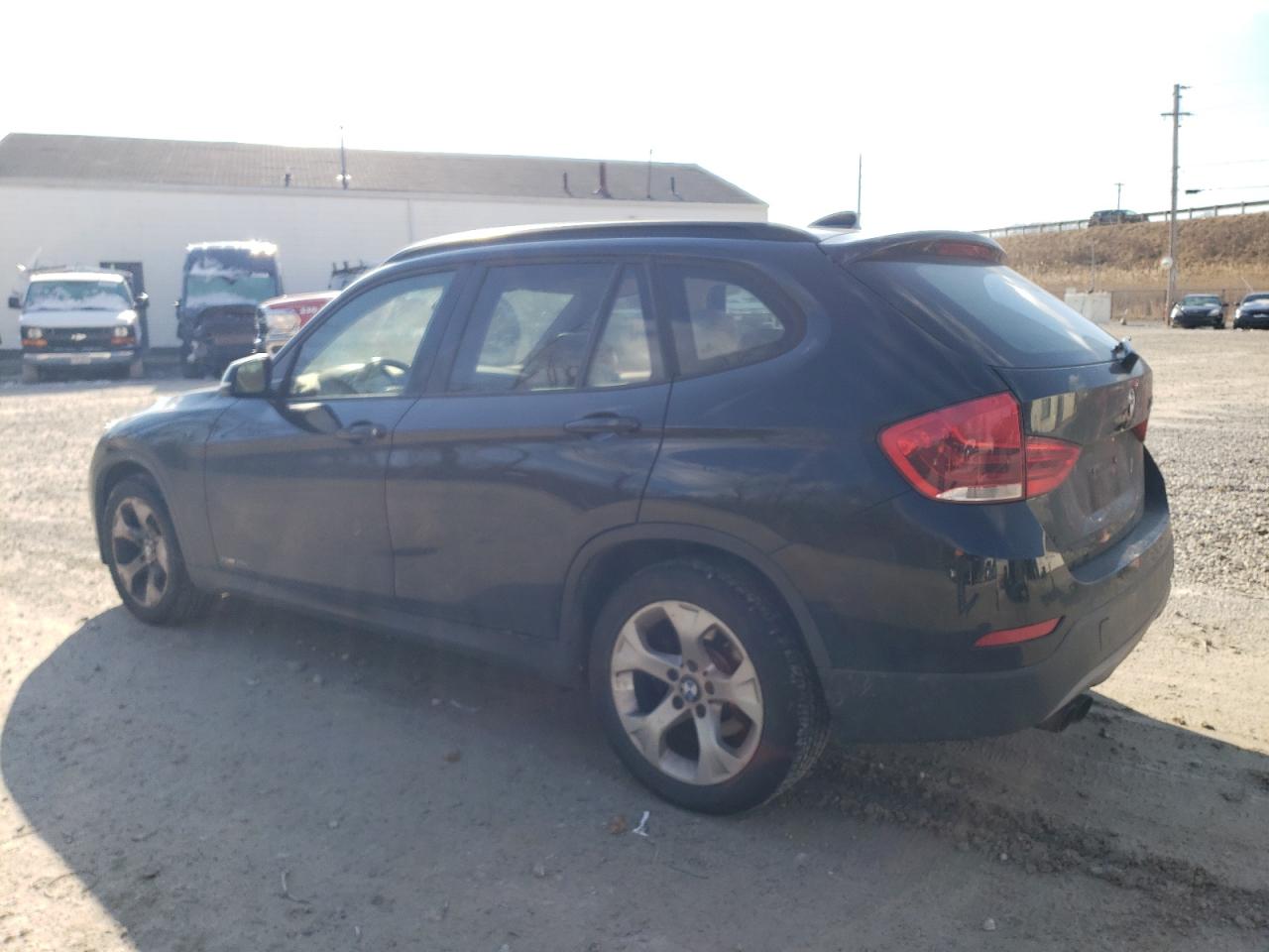 WBAVM1C54FV316338 2015 BMW X1 - Image 2