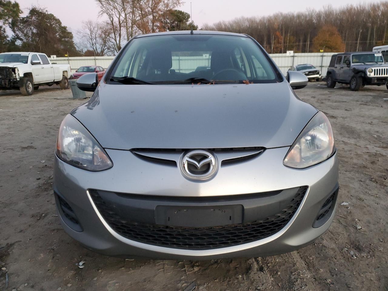 2013 Mazda Mazda2 VIN: JM1DE1KZ5D0153323 Lot: 76829823