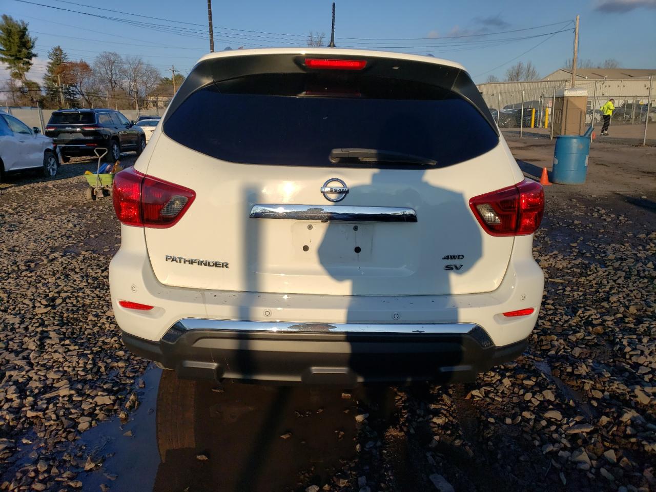 2018 Nissan Pathfinder S VIN: 5N1DR2MMXJC641734 Lot: 82275503