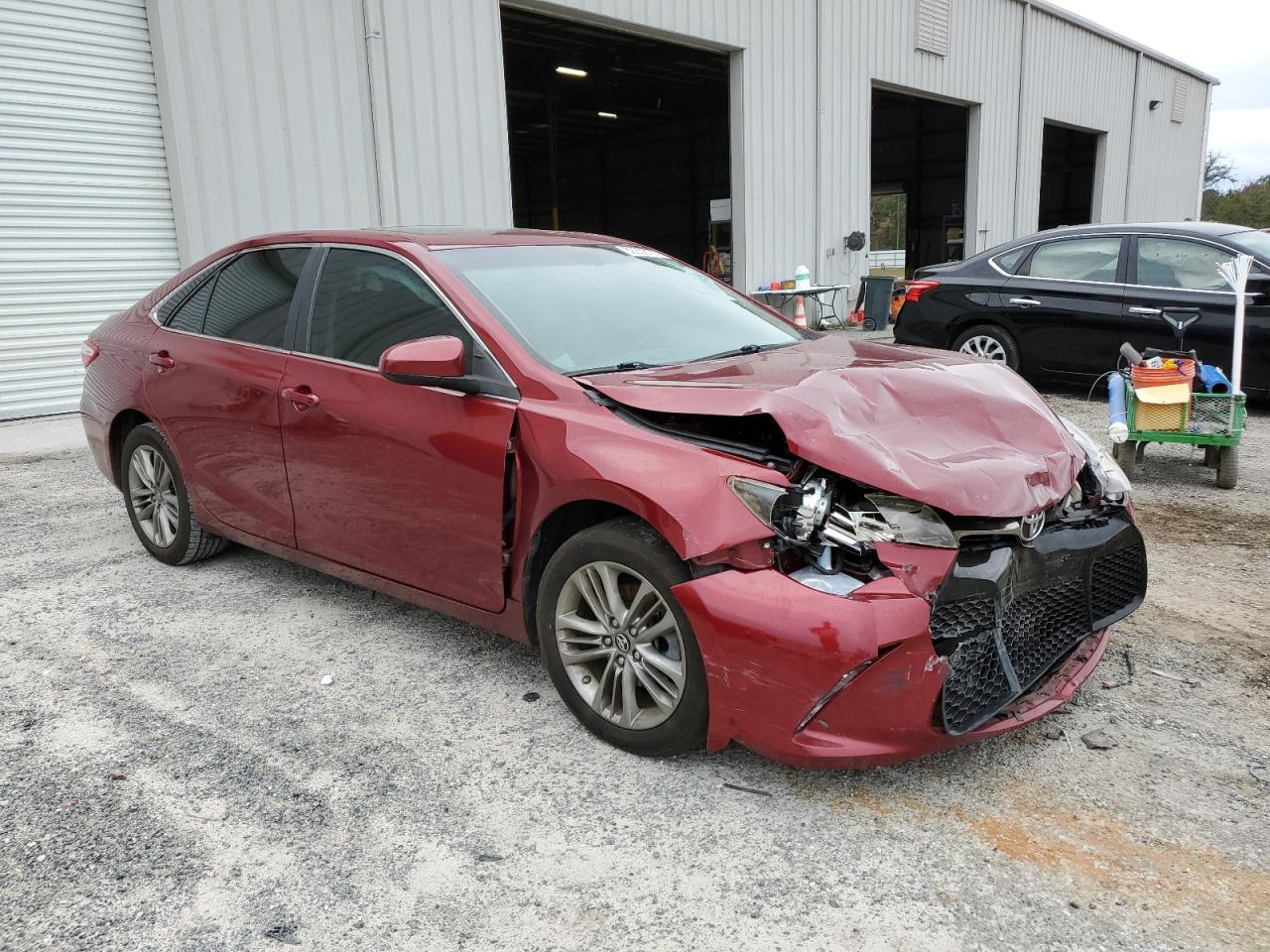 VIN 4T1BF1FKXHU755968 2017 TOYOTA CAMRY no.4