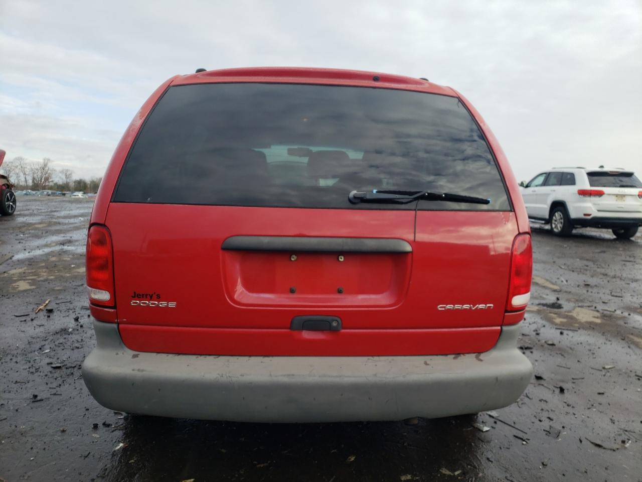 2B4GP25G1YR892088 2000 Dodge Caravan