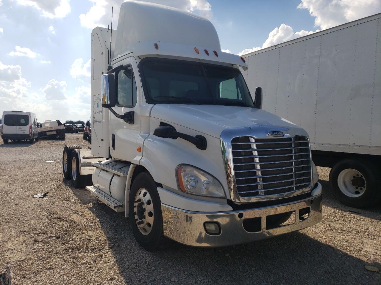 2014 Freightliner Cascadia 113 VIN: 1FUJGBD91ELFW7968 Lot: 79599373