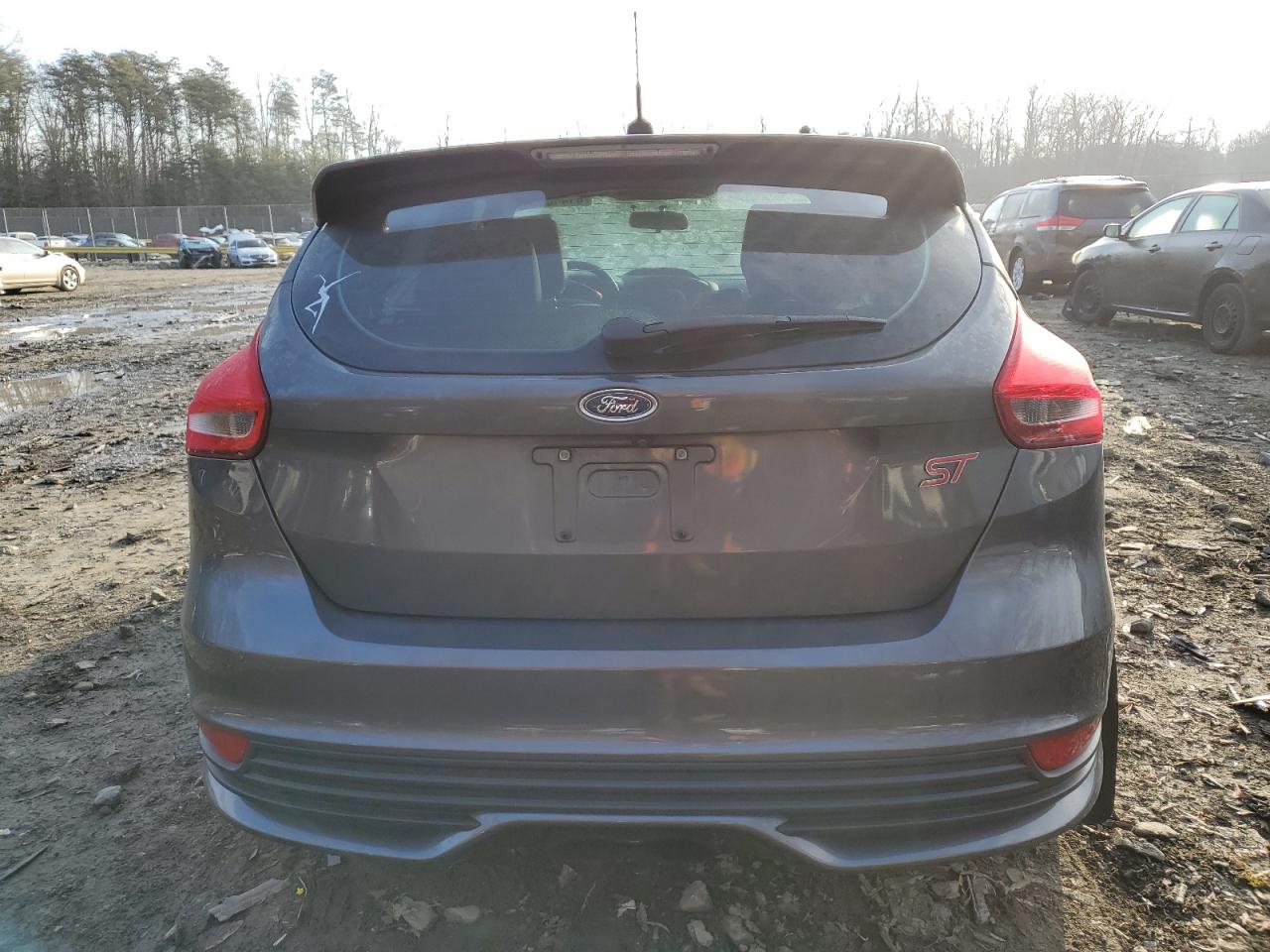 2016 Ford Focus St VIN: 1FADP3L95GL354815 Lot: 81440853