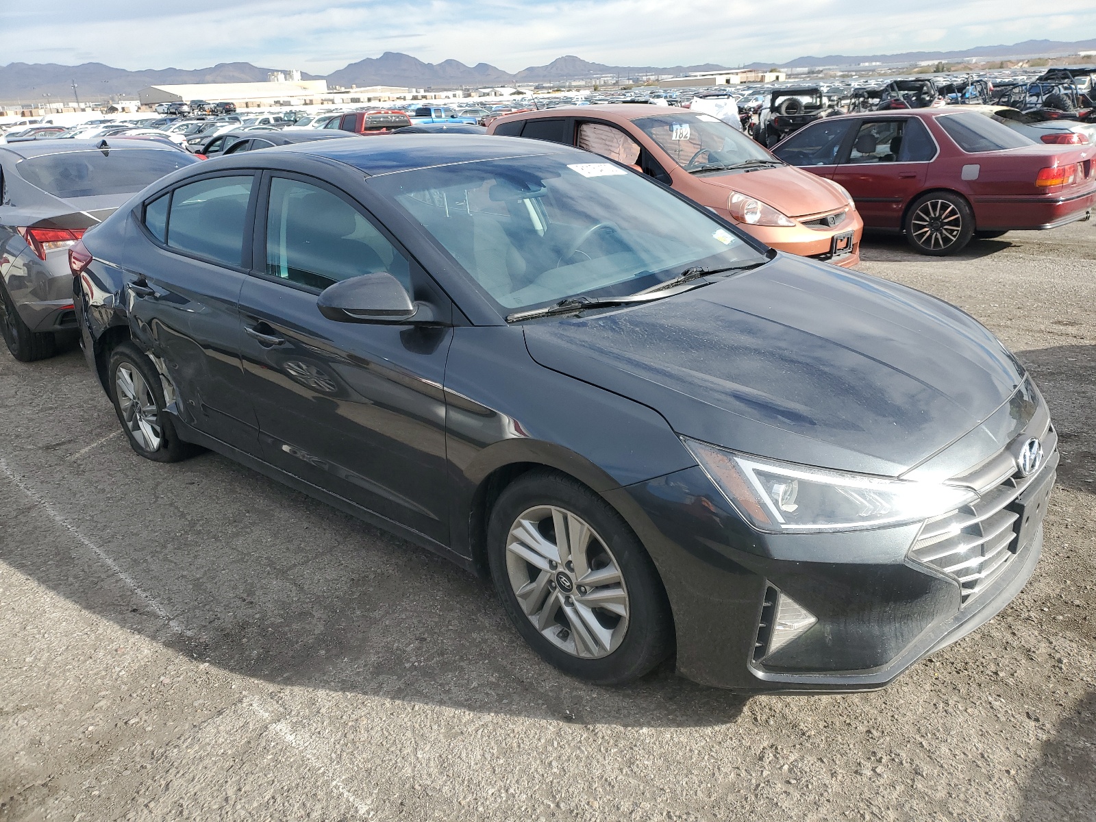 2020 Hyundai Elantra Sel vin: 5NPD84LF0LH576342