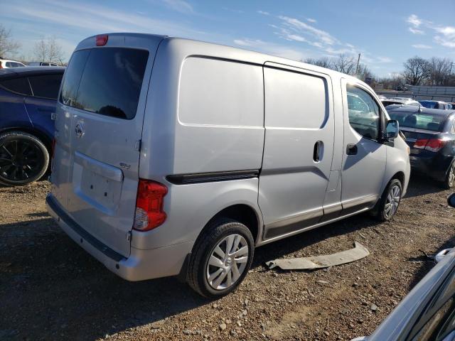  NISSAN NV 2017 Srebrny