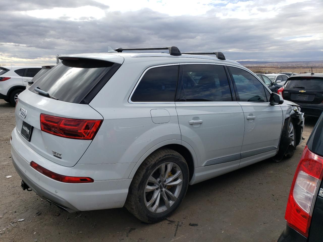 WA1LAAF74JD021751 2018 Audi Q7 Premium Plus