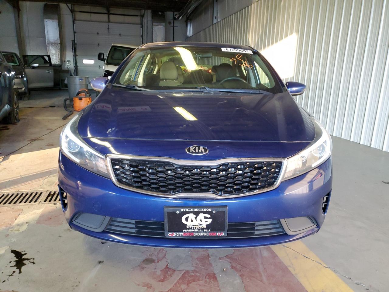 3KPFK4A78JE213570 2018 Kia Forte Lx