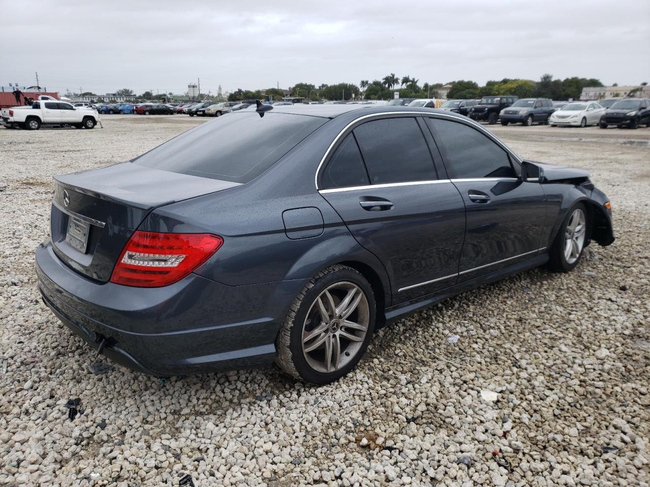 2013 Mercedes-Benz C-klasse - Image 3