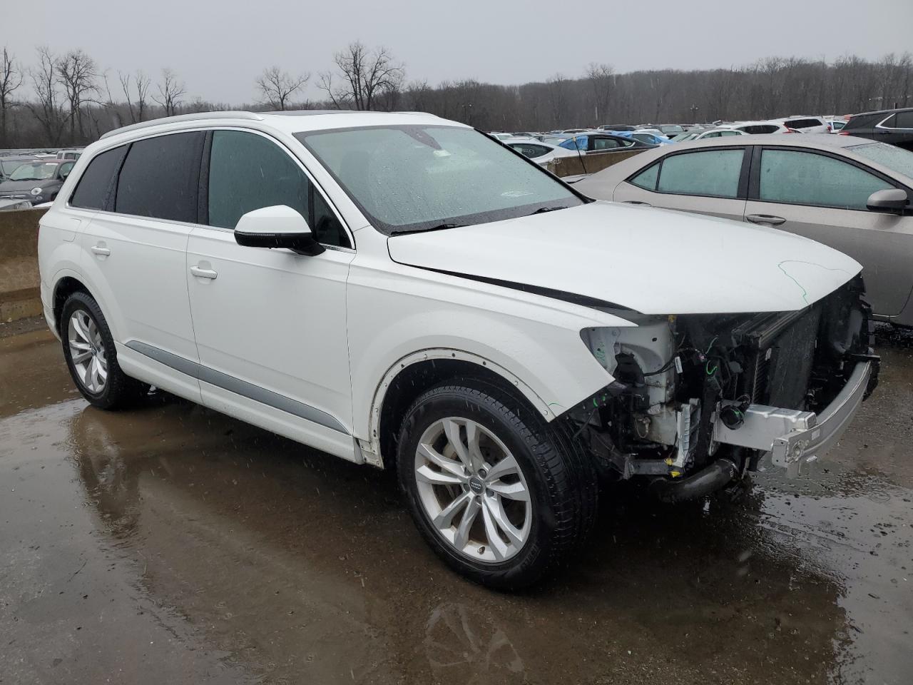 WA1LHAF7XJD037920 2018 Audi Q7 Premium Plus