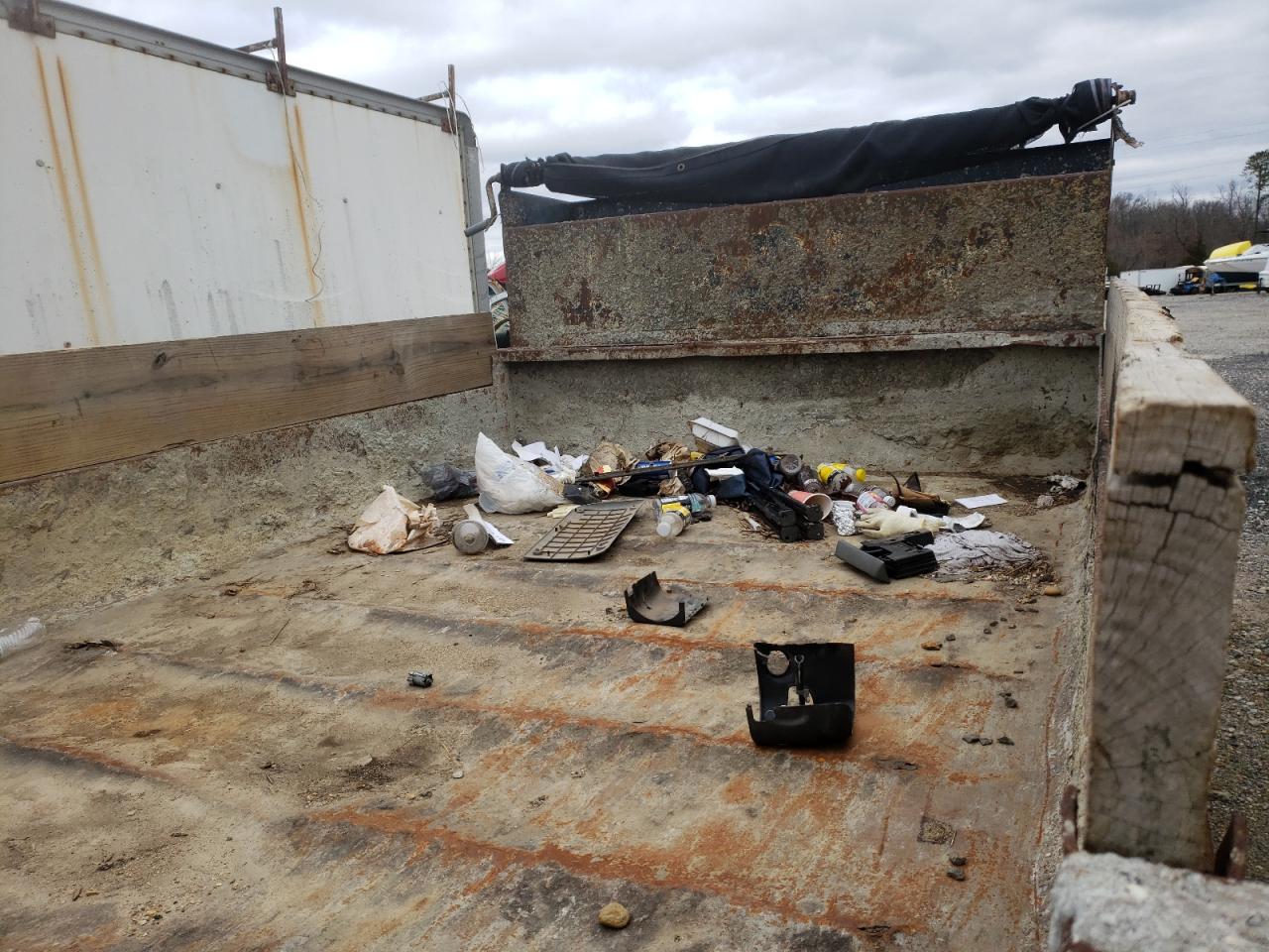 1999 Ford F450 Super Duty VIN: 1FDXF46F8XEB32982 Lot: 80095403