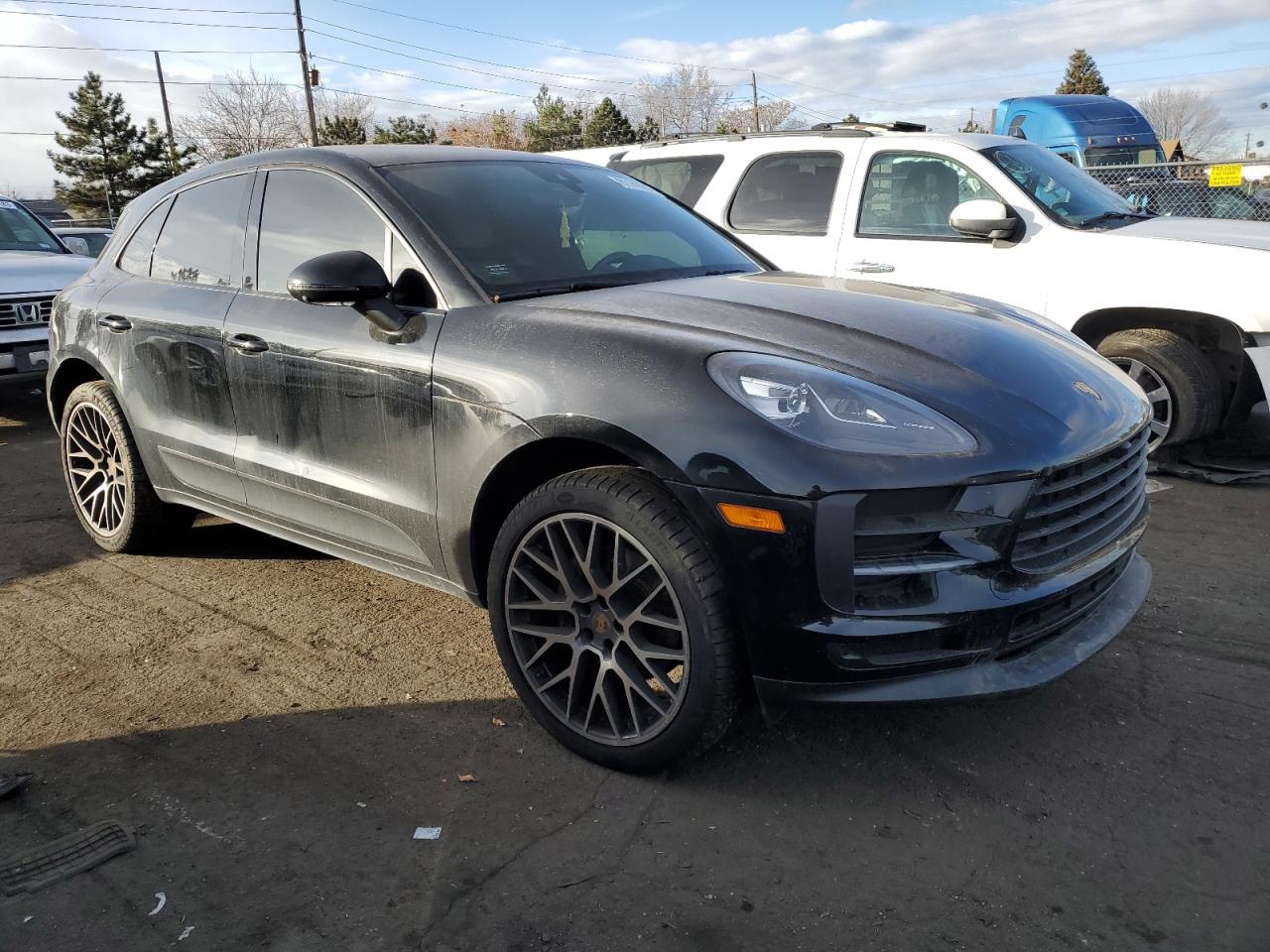 WP1AA2A58KLB06588 2019 Porsche Macan