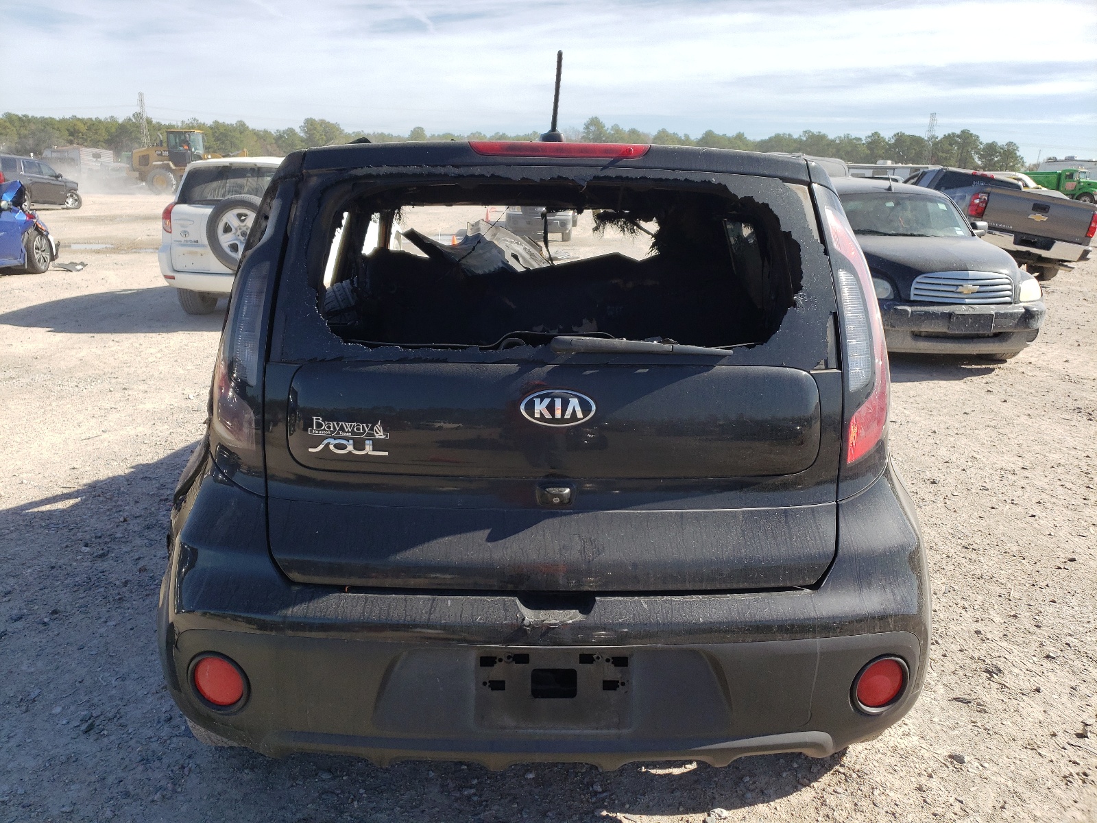KNDJN2A23J7598773 2018 Kia Soul