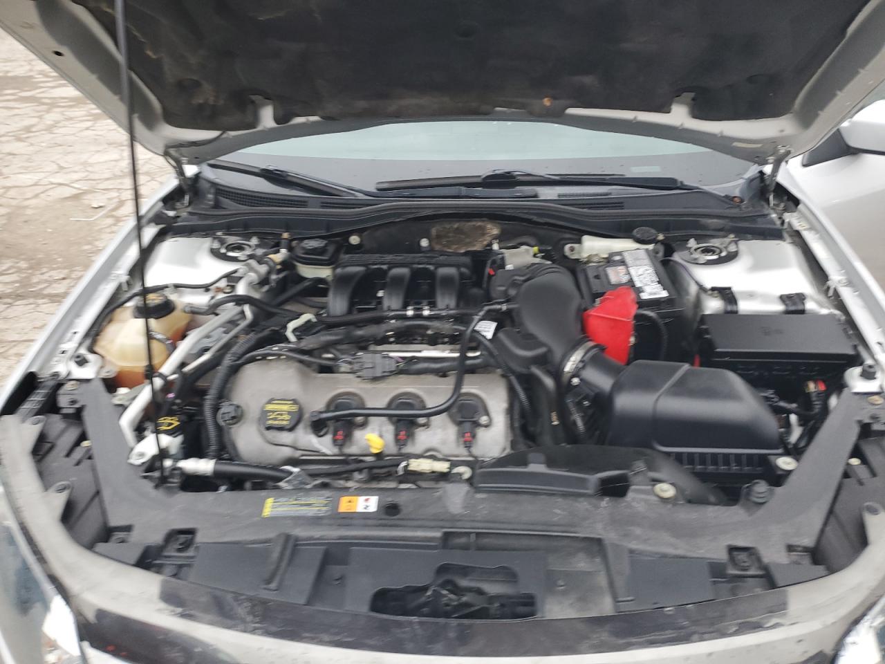 2012 Ford Fusion Sport VIN: 3FAHP0KC2CR185586 Lot: 82832433