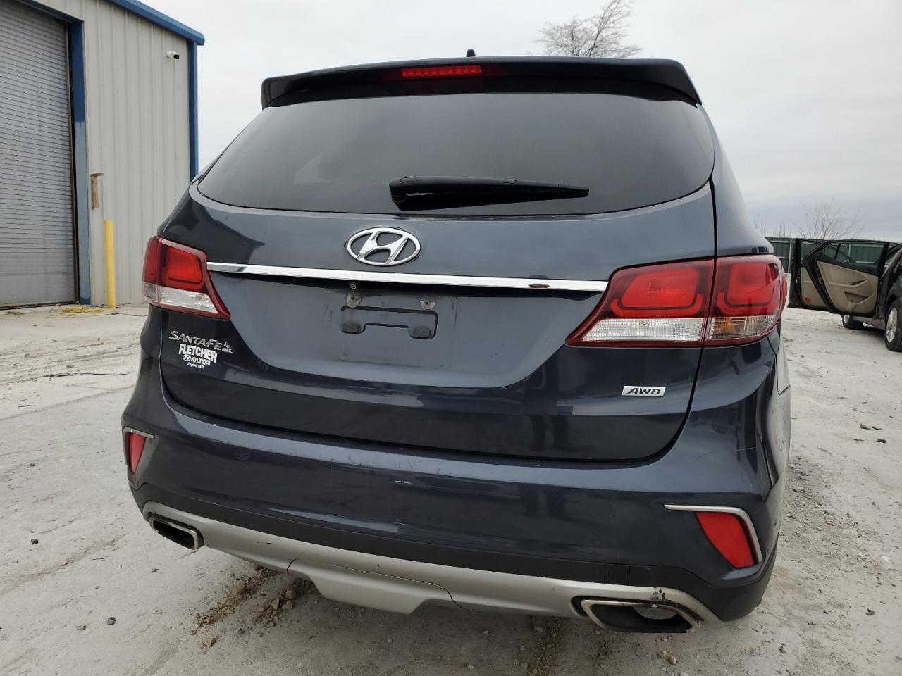 2017 Hyundai Santa Fe Se VIN: KM8SMDHF6HU175849 Lot: 79861203