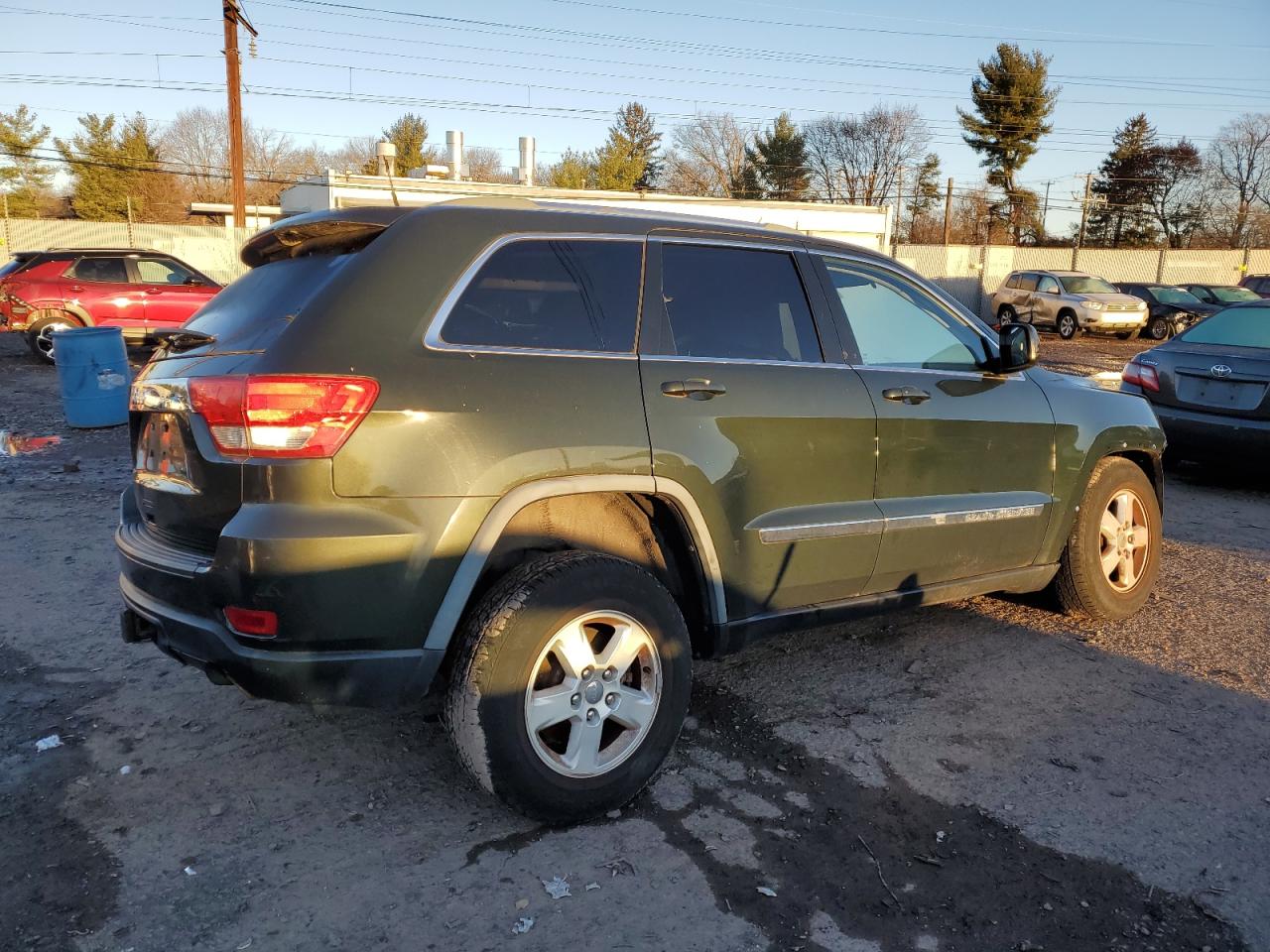 2011 Jeep Grand Cherokee Laredo VIN: 1J4RR4GG9BC664753 Lot: 81012083