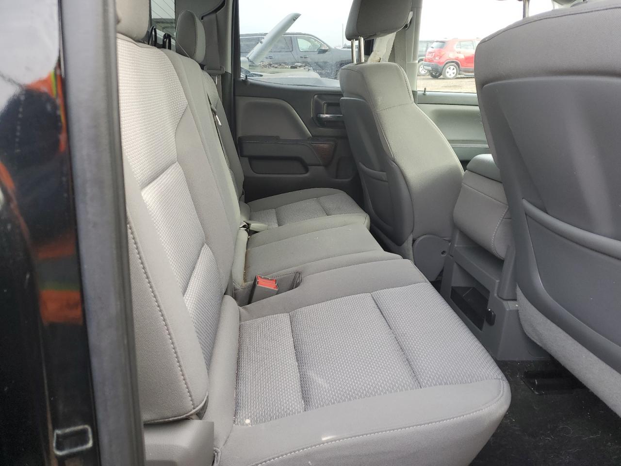 2015 GMC Sierra - Image 10